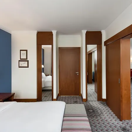 فندق Radisson Blu فروتسواف