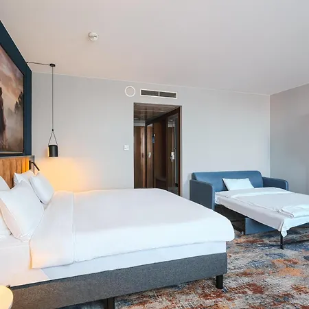 Radisson Blu 5* فروتسواف